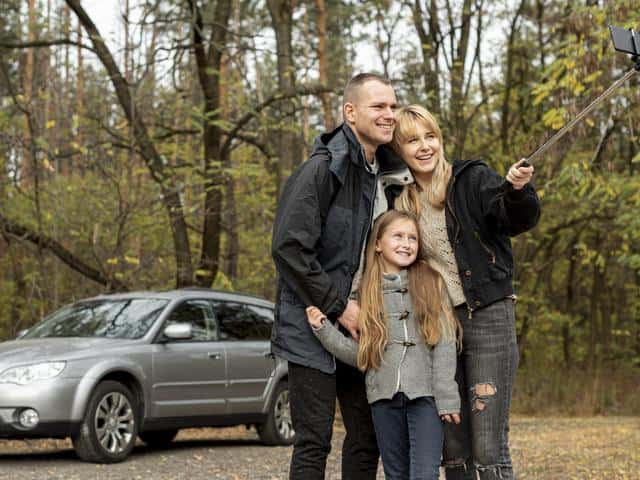 Family trips around New York. Which car to choose — a sedan or a minivan?