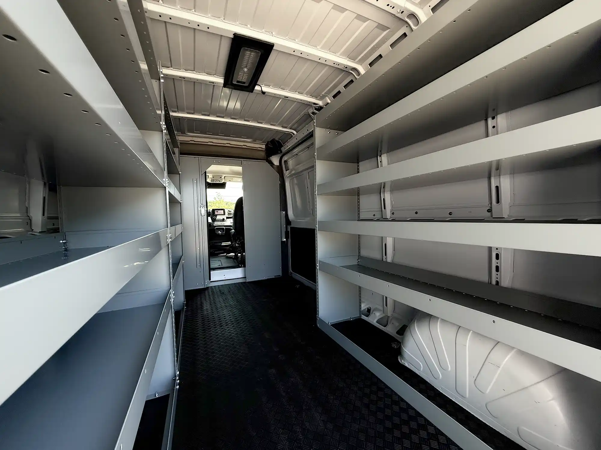 https://files.drivo.com/drivo-uploads/production/images/vehicles/FKLL_3_L8AH3Q6.webp